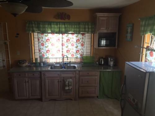 Mobay Surprise Villa_2 Bd Rm