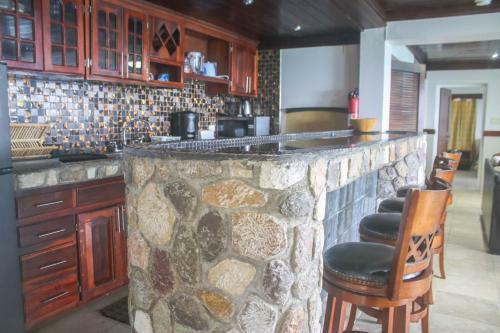 Hostal Afibaviewbeachfrontproperty