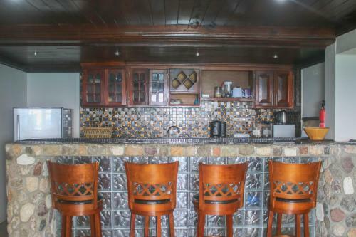 Hostal Afibaviewbeachfrontproperty