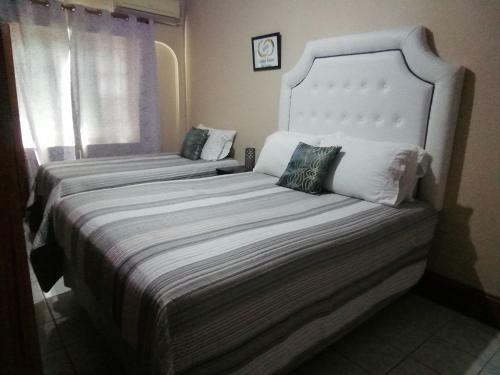 Csomp� Empire Bed & Breakfast