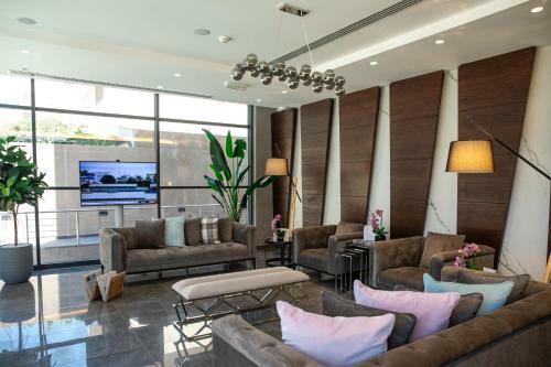 The Compass Hotel