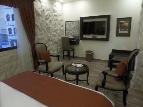Mount Nebo Hotel & Restaurant Madaba City Center