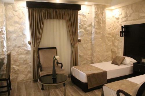 Mount Nebo Hotel & Restaurant Madaba City Center