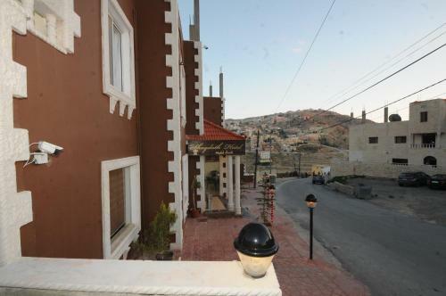 Shaqilath Hotel
