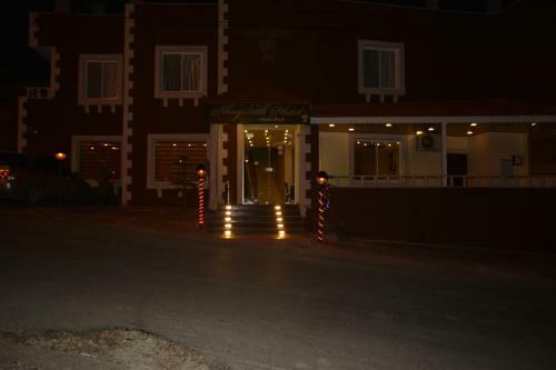 Shaqilath Hotel