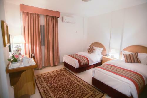 Petra Plaza Hotel