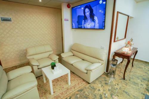 Petra Plaza Hotel