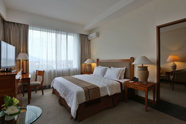 Hotel Aryaduta Manado
