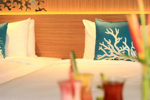 Hotel Manado Tateli Beach Resort