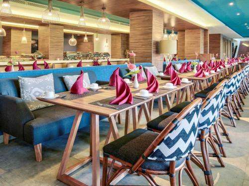 Hotel Manado Tateli Beach Resort
