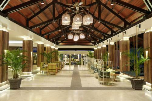 Hotel Manado Tateli Beach Resort
