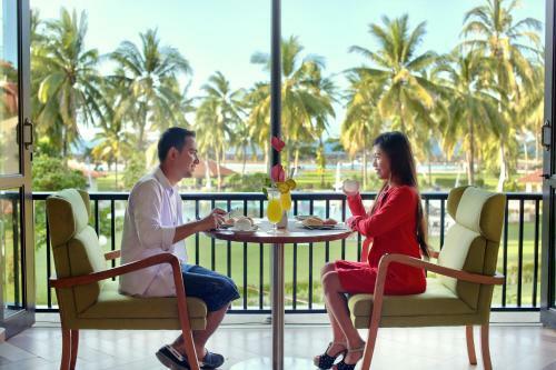 Hotel Manado Tateli Beach Resort
