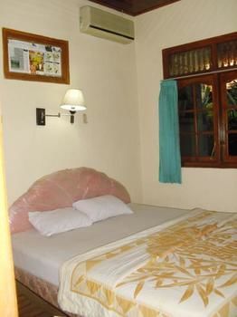 Hostal Adus Beach Inn