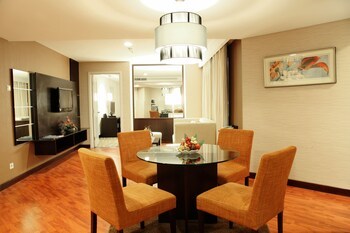 Aparthotel Java Paragon Hotel & Residences