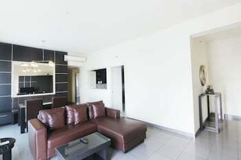Aparthotel Java Paragon Hotel & Residences