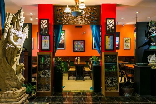 Hostal Dhanesvara Holistic Unique Homestay