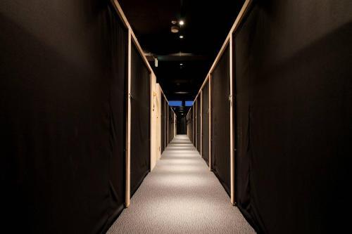 Small Hotel - Hondori Shopping Arcade (3k)