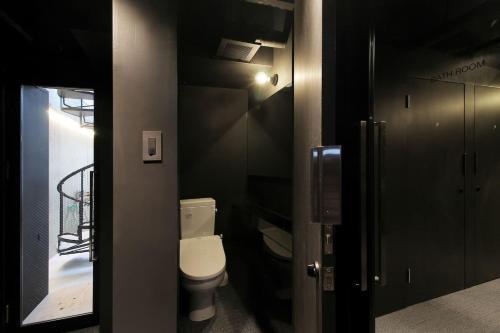 Small Hotel - Hondori Shopping Arcade (3k)