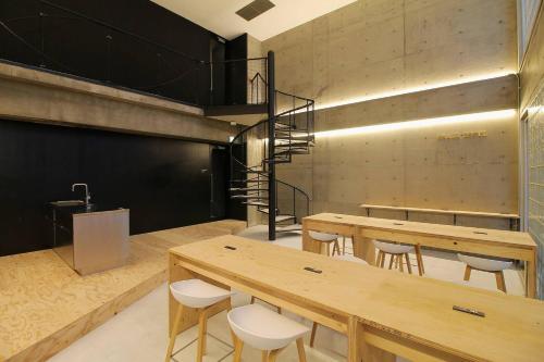 Small Hotel - Hondori Shopping Arcade (3b)