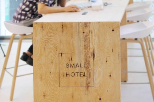 Small Hotel - Hondori Shopping Arcade ( 3 I )