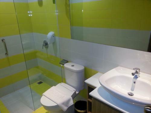 Zoom Smart Hotel Jemursari