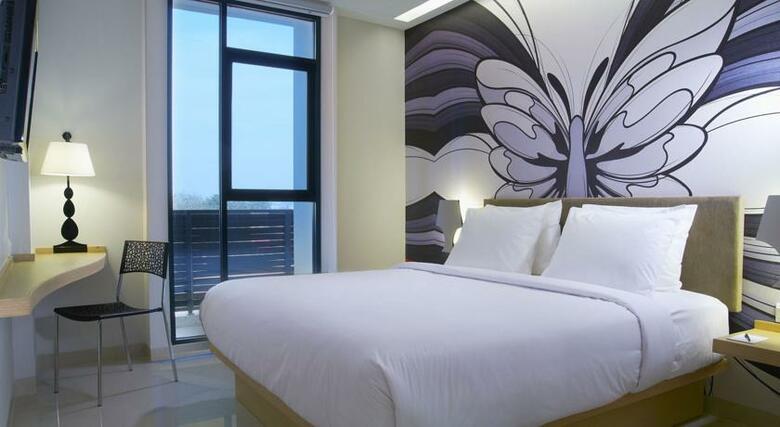 Artotel Hotel Surabaya
