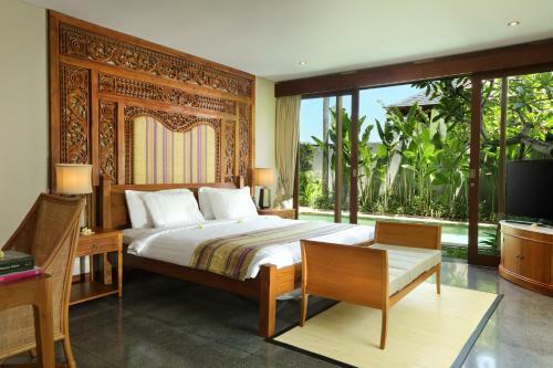 Villa The Shanti Residence