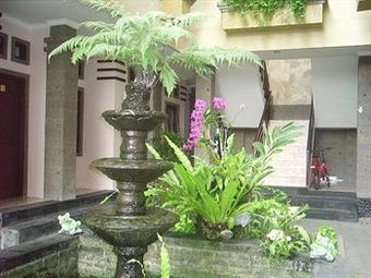 Hostal Tanjung Sari Inn