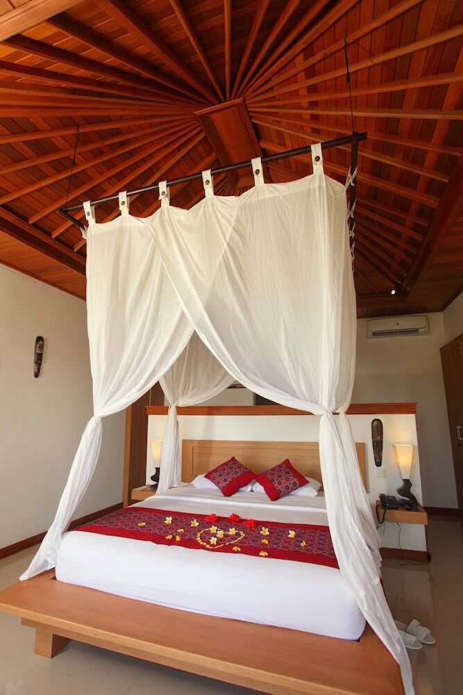 Hotel Adi Assri Beach Resorts And Spa