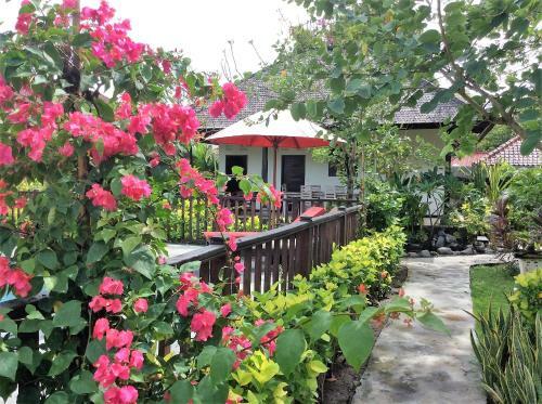 Hostal Taman Dewi Sri Villa Et Bungalow