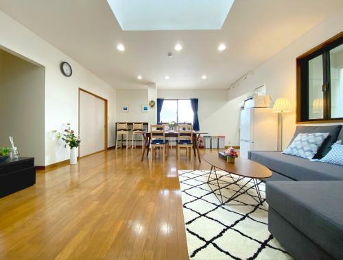Villa White Space