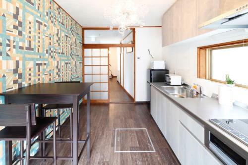 Hostal Kanazawa Chaco Share House
