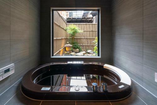 Ainotsuji Machiya House