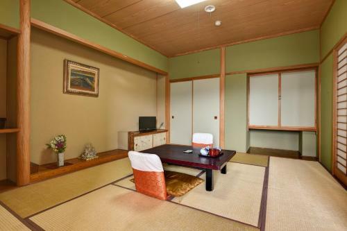 Rakusuien