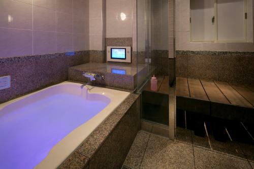Hotel Bypass (adult Only)
