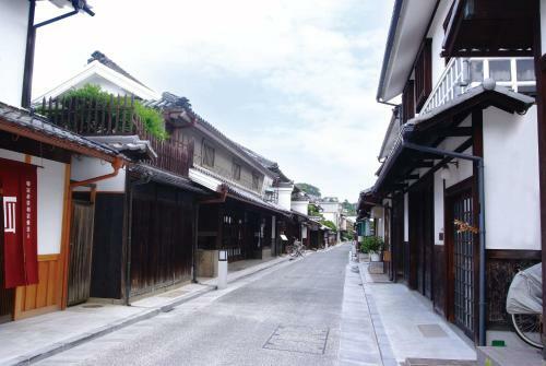Kurashiki Den -modern House