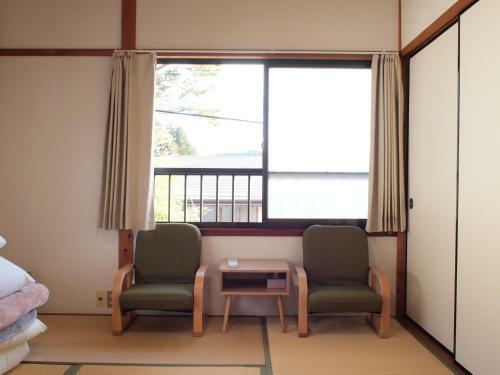 Hostal Guest House Hachi Hachi