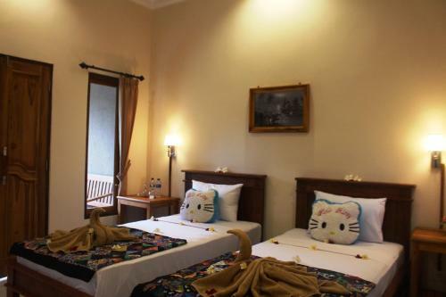 Hostal Sudi Guest House