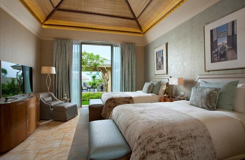 Mulia Villas
