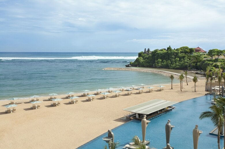 Mulia Villas