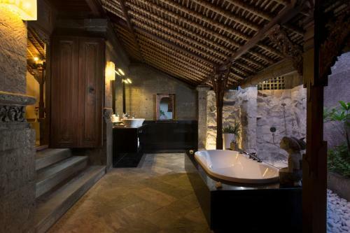 Alindra Villa