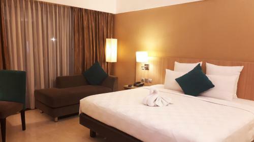 Novotel Surabaya Hotel