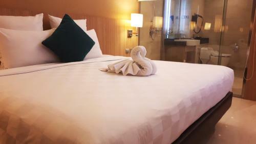 Novotel Surabaya Hotel
