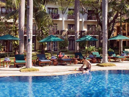Novotel Surabaya Hotel