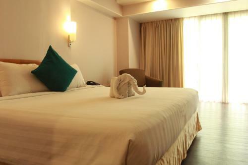 Novotel Surabaya Hotel
