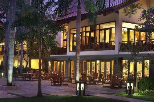 Novotel Surabaya Hotel