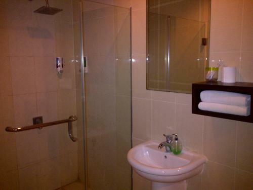 Hotel The Studio Inn Nusa Dua