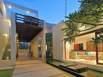 Villa The Scene Estate