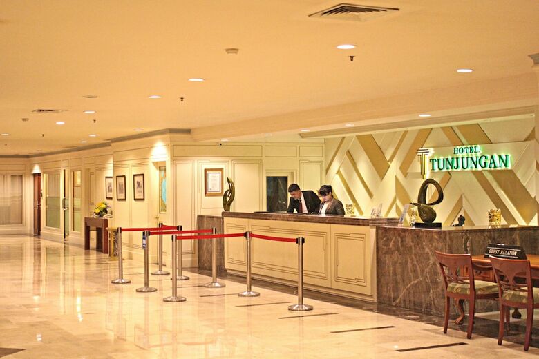 Tunjungan Hotel