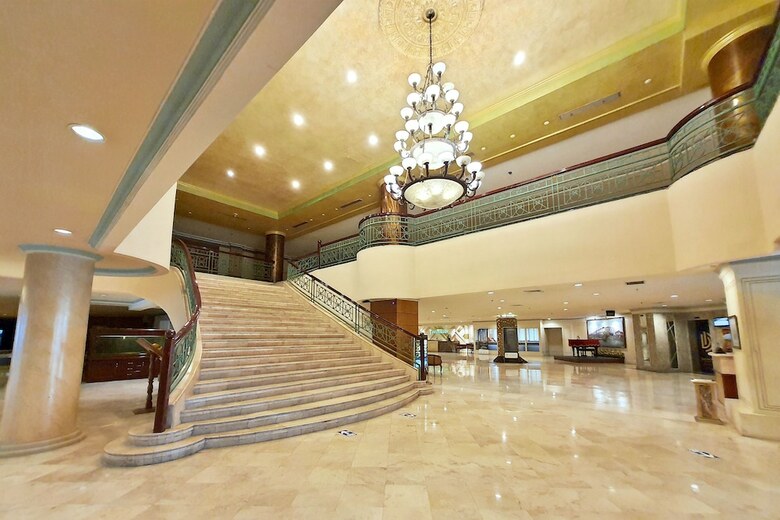 Tunjungan Hotel